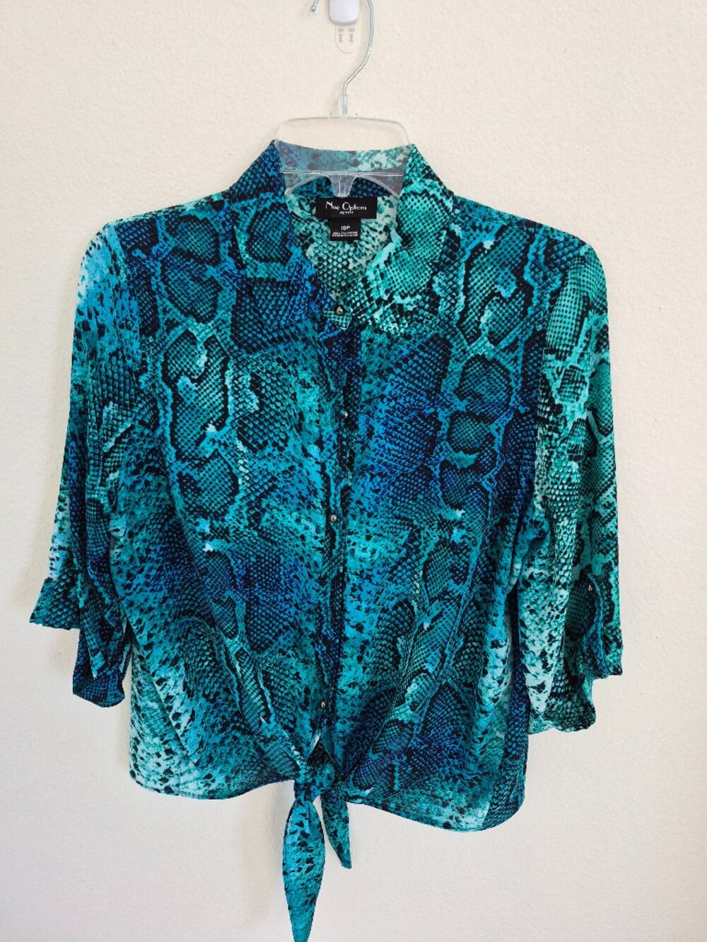 Nue Options snake print blouse, size 10 Petite